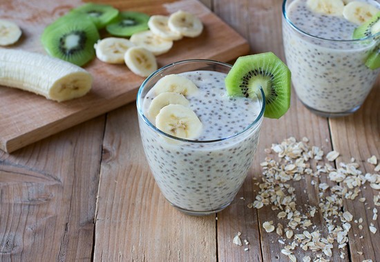 Pudding chia vanille banane kiwi